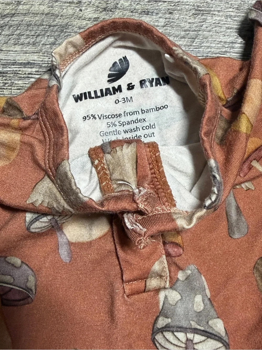 William & Ryan Bamboo Mushroom Print Romper 0-3M Baby Unisex Henley Short Sleeve